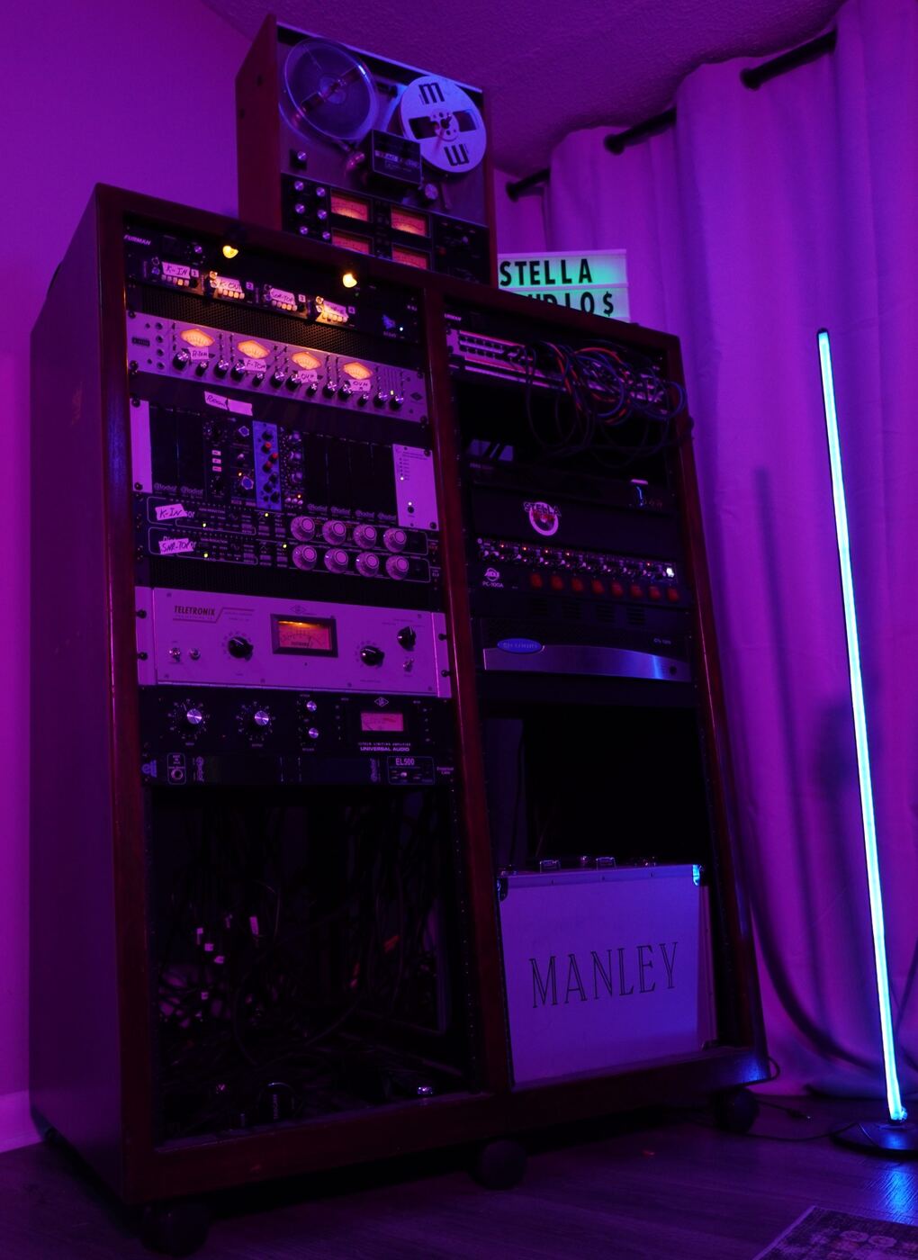Outboard rack