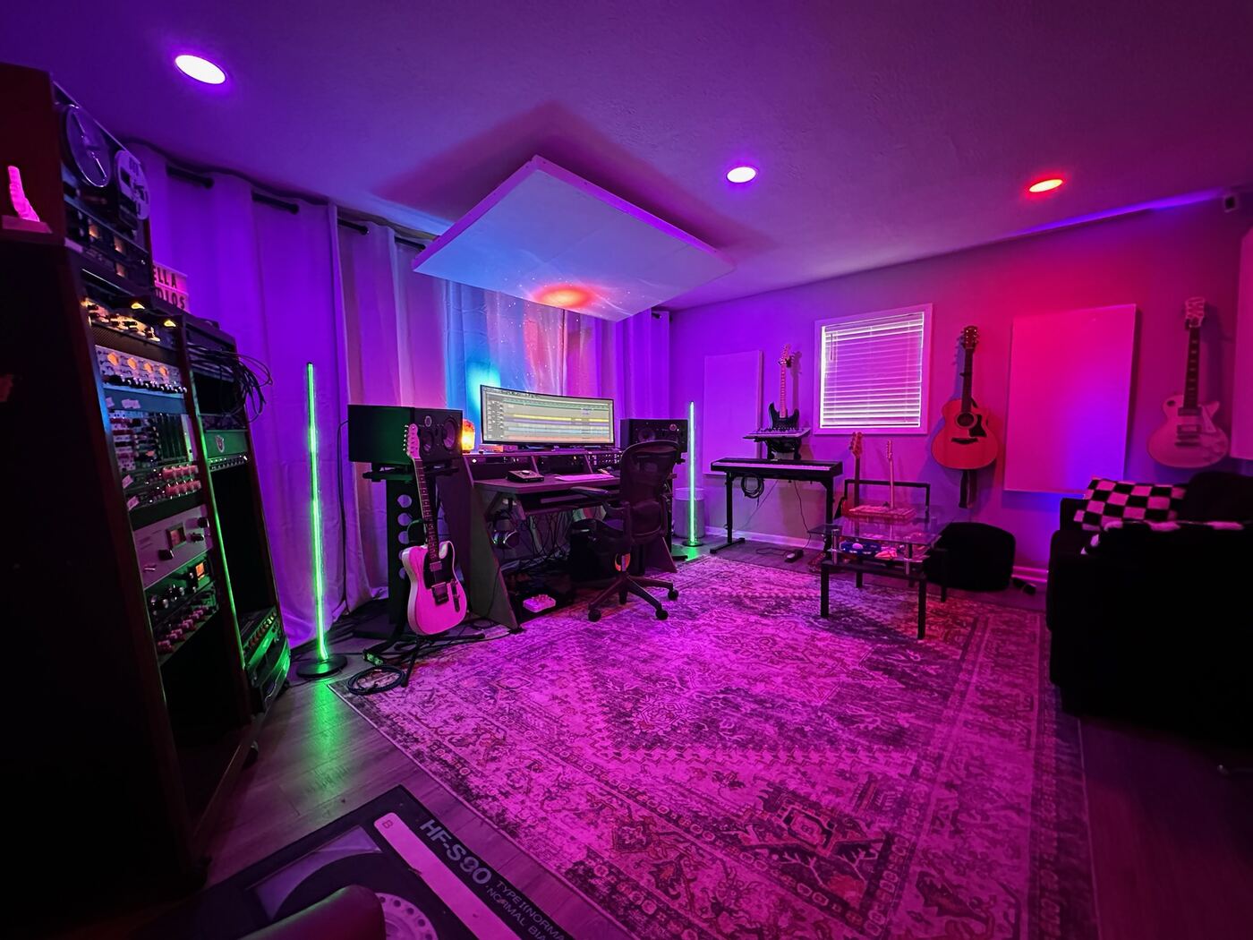 Live room B