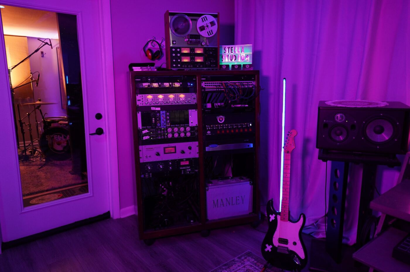 Studio wide